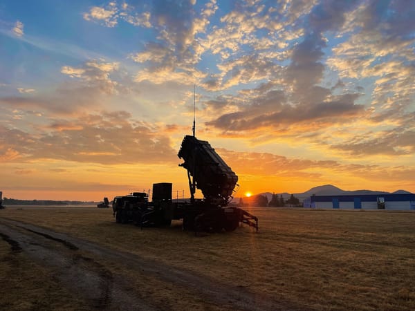 Patriot air-defense system at sunrise in Slovakia (public domain / U.S. Army)